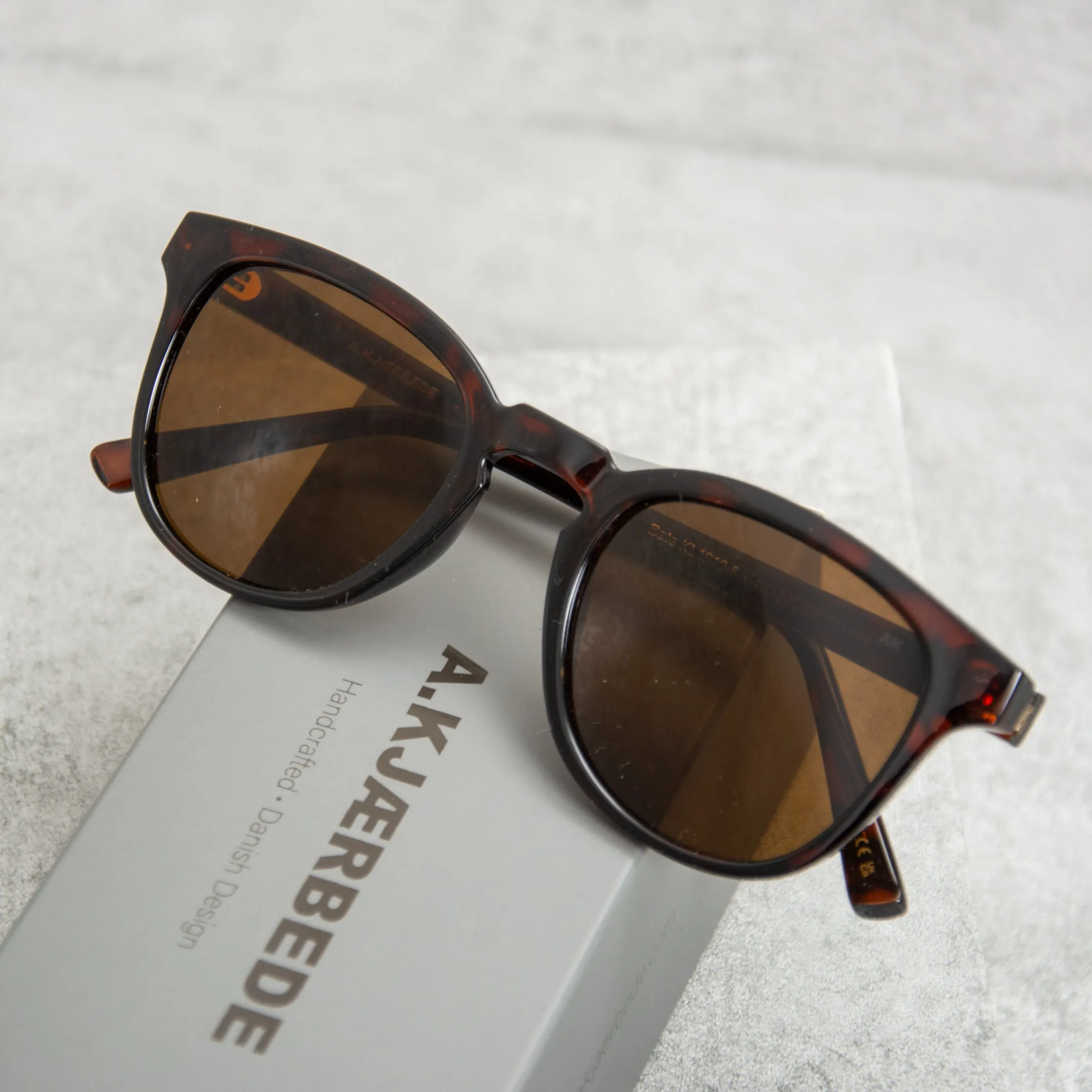 A Kjaerbede Bate KL1910-6 Sunglasses - Demi Tortoise