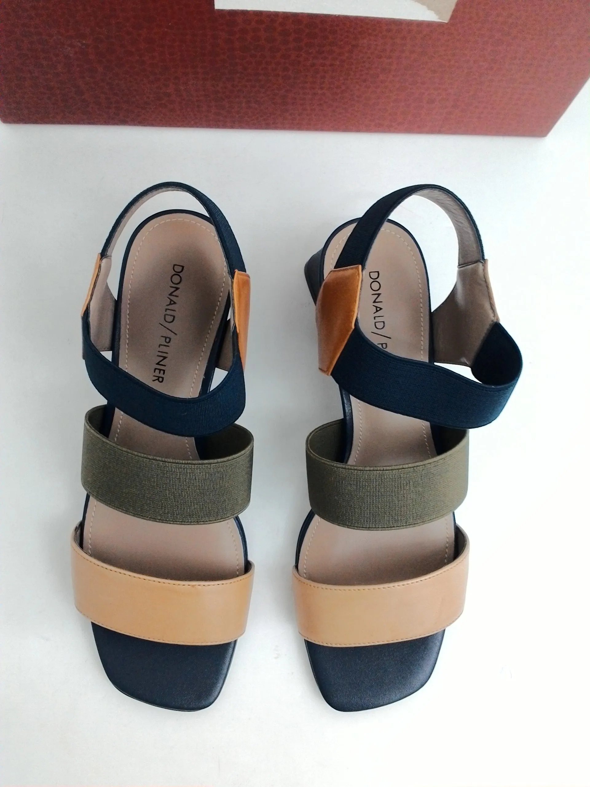 Donald/Pliner Women's Britni Nude Calf/Green/Brown/Navy Blue Sandal Size 5.5 M