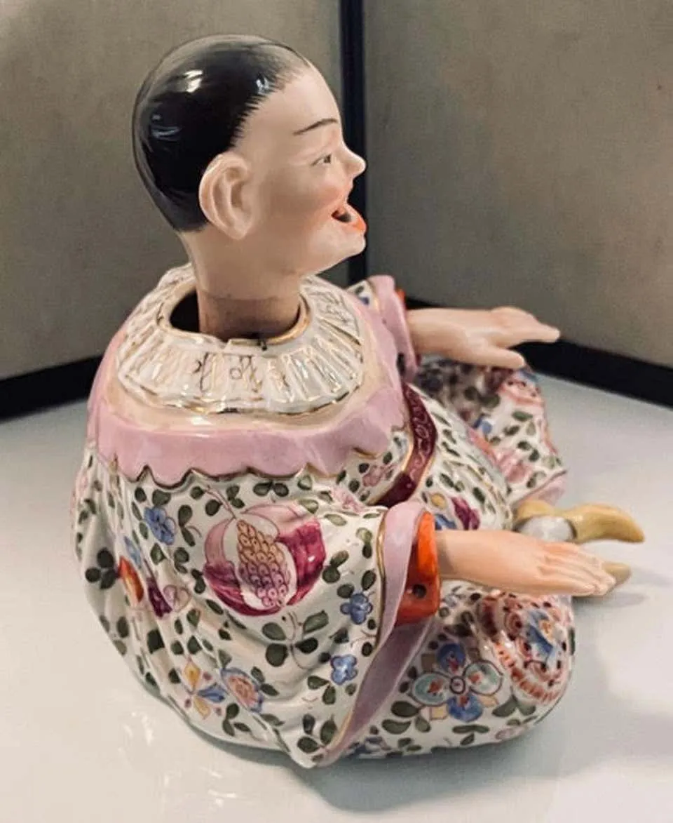 Meissen Porcelain Nodder in Seated Position