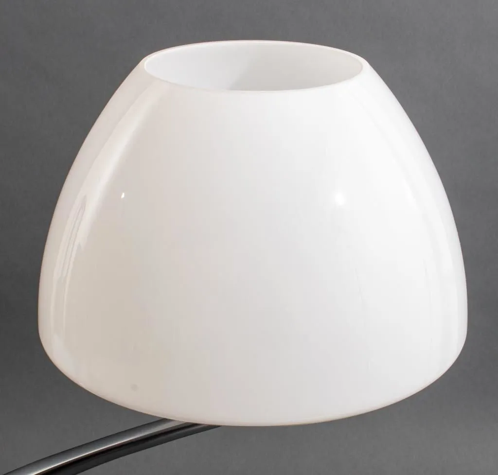 Modern Style Global Lighting Table Lamp