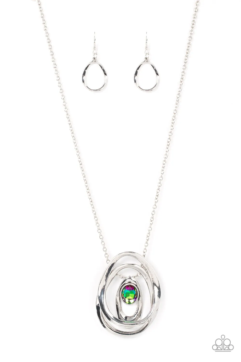 Paparazzi Luminous Labyrinth - Multi Necklace With Glittery Gem